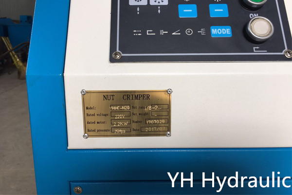 Ferrule crimping machine